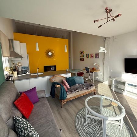Petite Penthouse With The Sunniest Terrace In Valenciaアパートメント エクステリア 写真